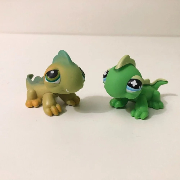 LPS  Littlest Pet Shop Lot of 2 Iguanas Toys Hasbro - Picture 1 of 16